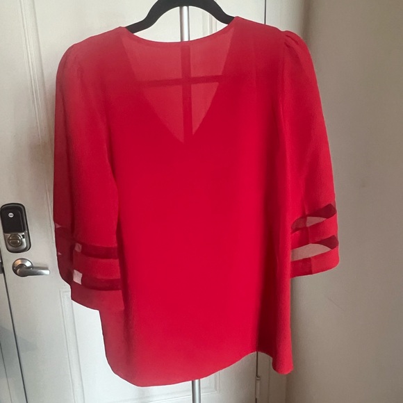 Red top - Picture 2 of 2